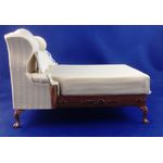 'Park Avenue' Wingback Bed