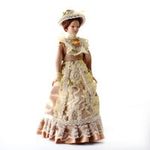 Porcelain Victorian Lady in Beige (16cm x 6.5cm x 4.5cm)