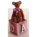 Resin Bear on Pink Cube (8 x 8 x 20Hmm)