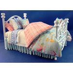 Lorraine's Hand Dressed Bed (170 x 140 x 115Hmm)