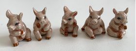 Baby Pig (22mmH) (Price Each Part of a Set of 5)Baby Pig (22mmH) (Price Each Part of a Set of 5)