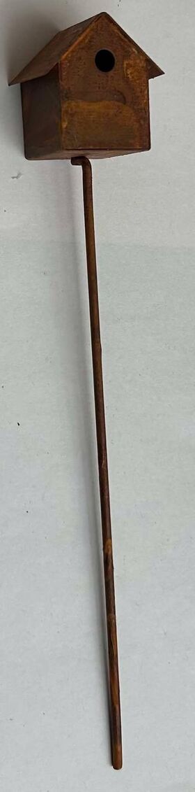 Rustic Birdhouse on a Stake (House: 22 x 22 x 30Hmm, Stake: 140mm)
