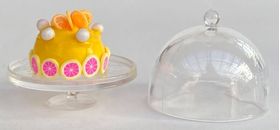 Yellow Cake with CakeStand and Lid (30Diam x 35Hmm)