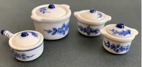 Kitchen Dish Set 4 Pieces (Large: 28 Diam x 20H + Lid)