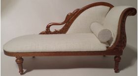 Swan Fainting Lounge (Chaise) (130 x 50 x 68Hmm)
