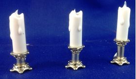 Medium Candle shown in the middle