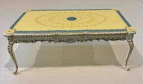 Fancy Table (170 x 95 x 63Hmm)