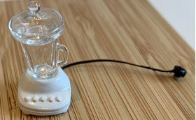 Juice Blender, Clear Glass, White (1"H x 0.5"W x 0.5"D )