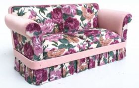 Country Style Overstuffed Settee  (150W x 60D x 70Hmm)