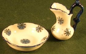 Bedside Jug and Plate Blue / White (Plate: 32mm, Jug: 18Diam x 20Hmm)