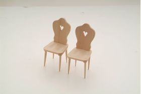 Heart Chairs Pair Unfinished (9cm x 3.7cm x 3.9cm)