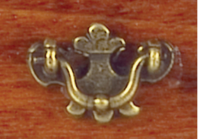 Fleur De Lys Drop Handle (5/8"W x 7/16"H x 3/16"D)