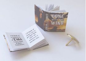 Gone with the Wind by Michelle's Miniatures (H20mm, W15mm, D4mm)