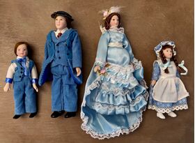 Man, Lady and two Children Porcelain Doll (145Hmm)