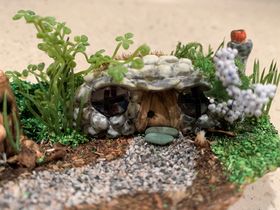 Miafarway Greenmount by Nancy Sayers (Approx 135 x 75 x 30mm)