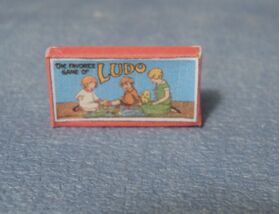 Ludo Game (32 x 16 x 6mm)
