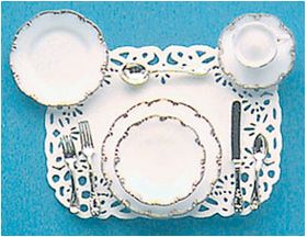 One place Setting-Gold Trim