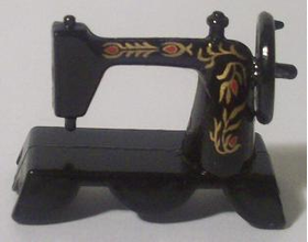 Sewing Machine (33 x 13 x 27Hmm)