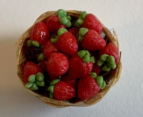 Basket of Fruit and Vegetables Set 12 (Basket 20 x 20mm)