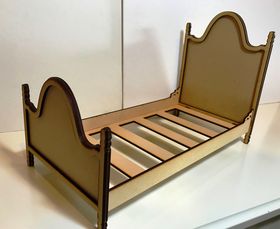 1:6 Single Bed (335W x 170D x 220Hmm)
