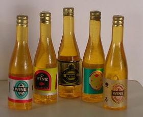 Wine Bottles Yellow Set 5