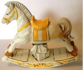 Rocking Horse Yellow Resin (11W x 9.5Hcm)