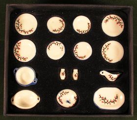 Tea Set 15pc Salt and Pepper Set, Red/Green Berry