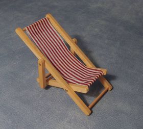 Deck Chairs Red Striped (110 x 55mm Folded)