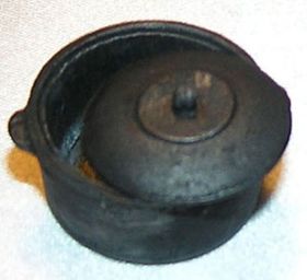 Black Dutch Oven (23Diam x 13Hmm)