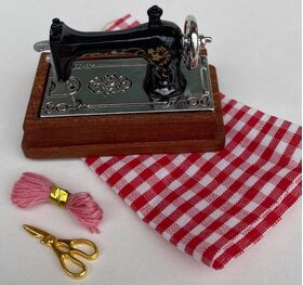 Sewing Machine Brown (50 x 28 x 37Hmm)