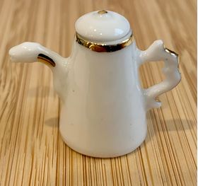 Coffee Pot (16 Diam x 25Hmm)