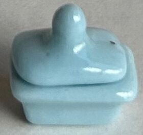 Blue Butter Dish / Small Casserole Dish (11 x 7mm)