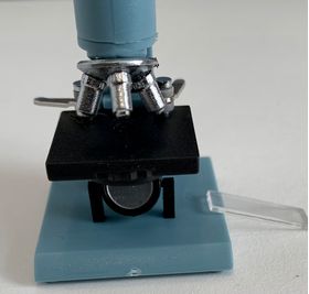 1:6 or Large 1:12 Scale Microscope (33 x 38 x 65Hmm)