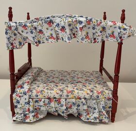 Canopy Bed Mahogany (170 x 127 x 185Hmm)