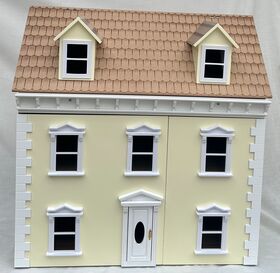 1:12 Small Dolls House Flatpack (520W x 320D x 530H)