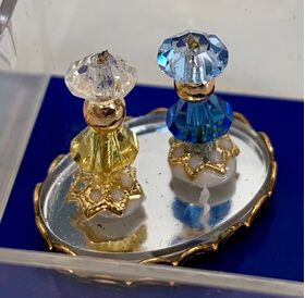 Small Perfume Tray with 2 Bottles (Tray:19 x 13mm)