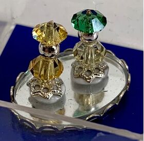 Small Perfume Tray with 2 Bottles (Tray:19 x 13mm)