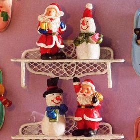 Festive Figurines 4 pieces (30 x 18 x 10mm)