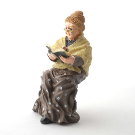 Grandmother Sitting (100mmH)
