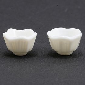 Small White Bowls 2Pc (15/32" W x 5/16" H x 15/32" D)