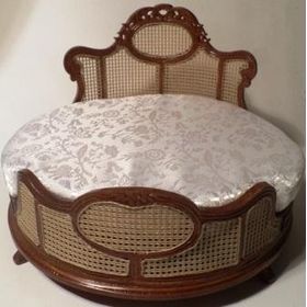 Round Bed (170 Diam x 120mm Headboard)