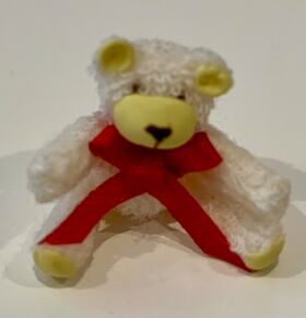Teddy Bear Sitting Yellow (24 x 25 x 21mm)