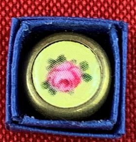 Make Up Compact (8mm Box) by Meg's Minis