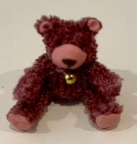 Teddy Bear Sitting Brown / Pink (24 x 25 x 21mm)