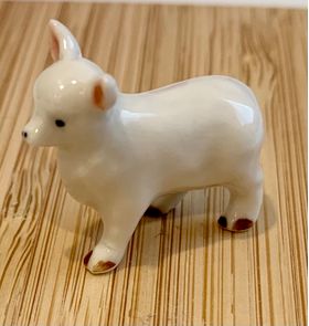 Lamb (25 x 15 x 25Hmm)