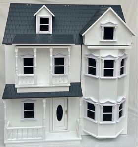 1:12 Dolls House White Flatpack (570W x 430D x 620Hmm)
