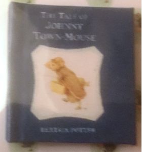 Beatrix Potter The Tale of Johnny Town-Mouse (Readable Book)
