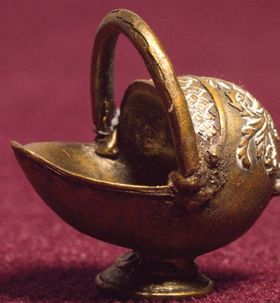 Decorative Coal Scuttle PR (40Wx25Dx40Hmm)