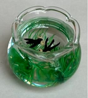 Fish in a Bowl Black (27 Diameter x 20Hmm)