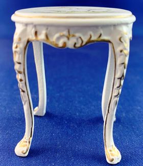 Fancy Table (40W x 32D x 46Hmm)